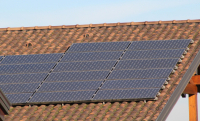 Leitfaden zu Photovoltaik-Freiflächenanlagen
